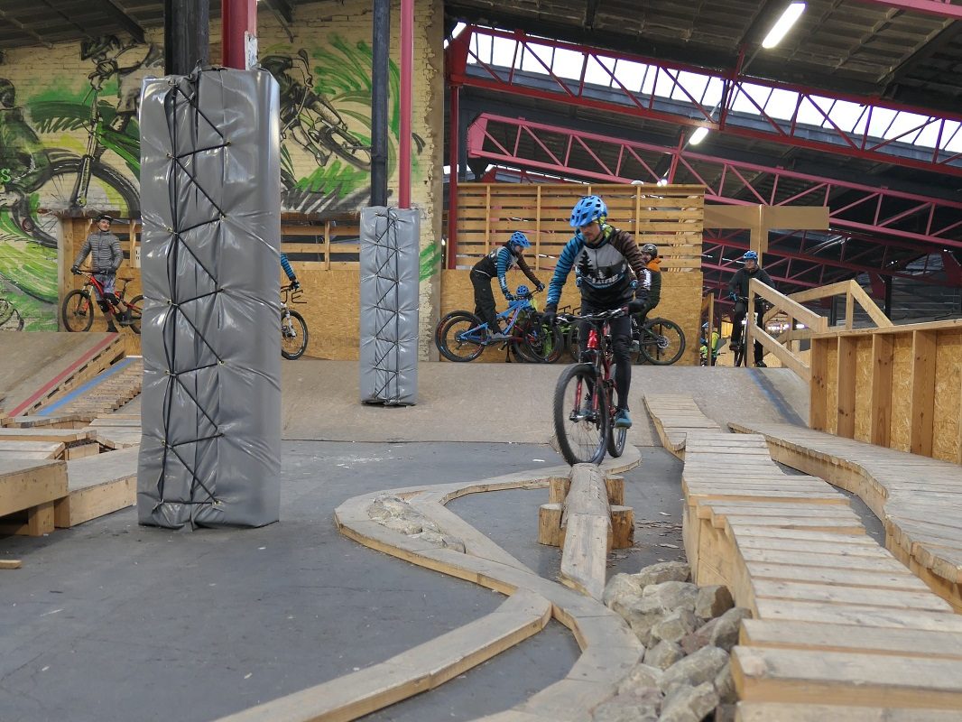 Indoor-Fahrtechniktraining