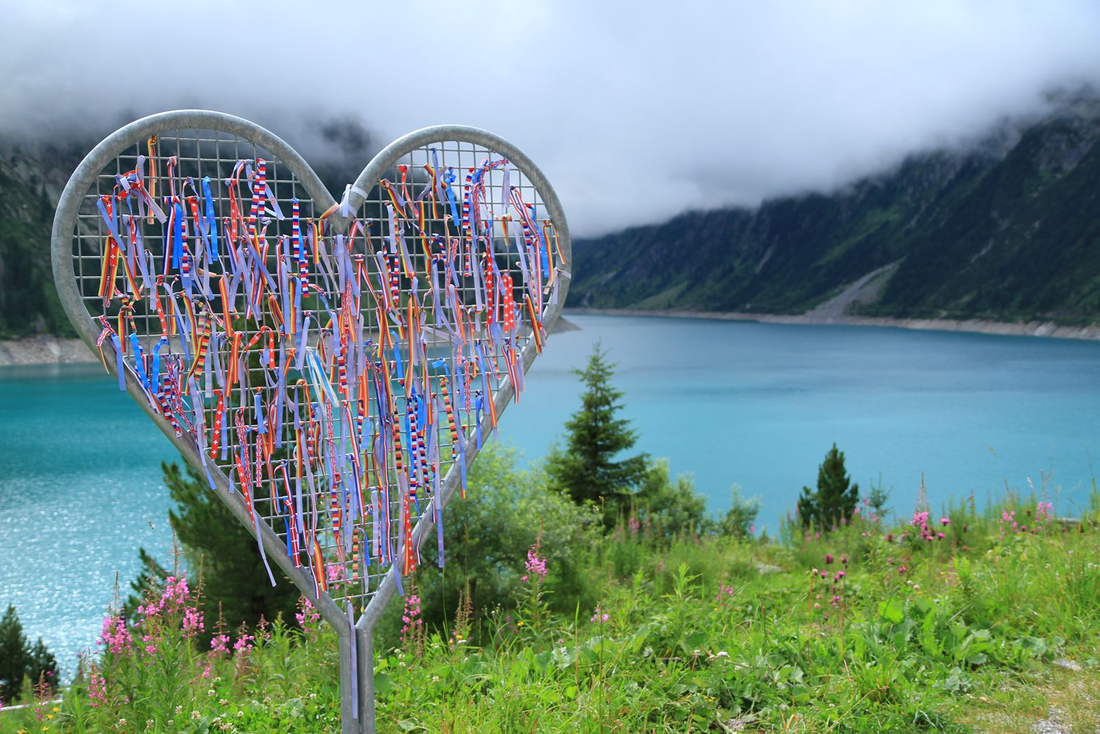 Schlegeisspeichersee - ein Highlight der beitune Frauen-Transalp Zillertal Gardasee