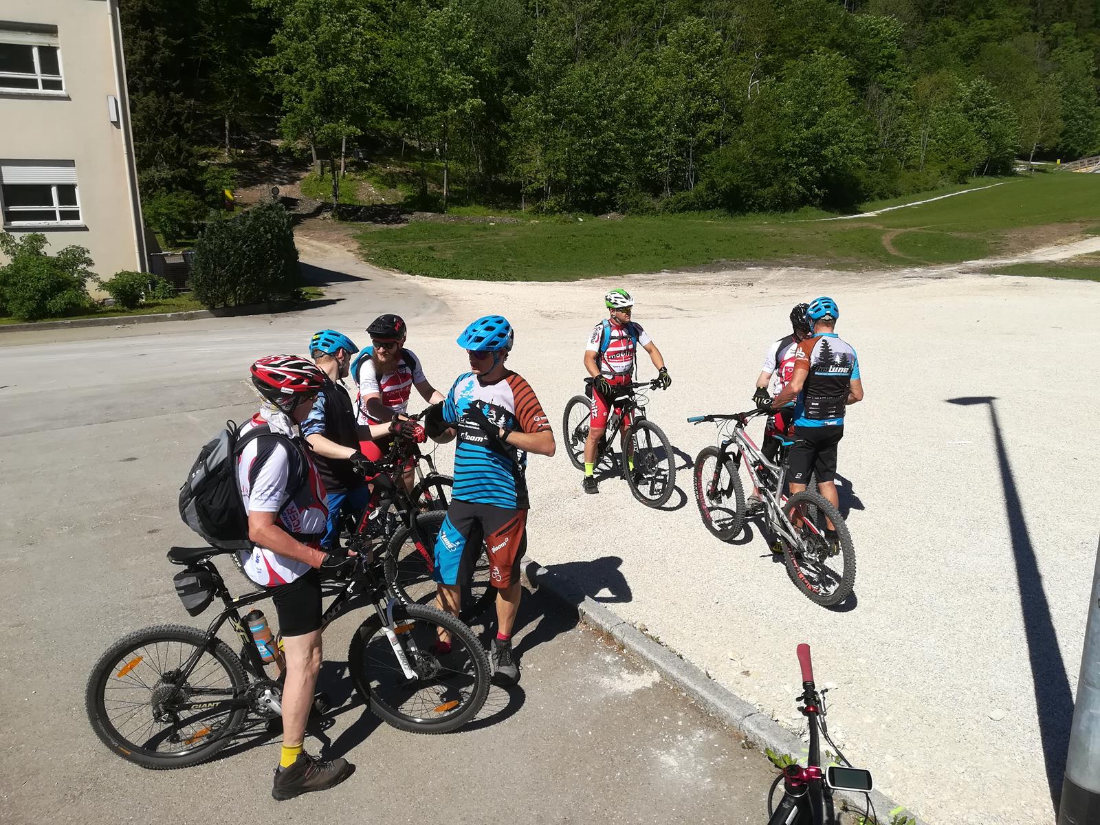 Dank kleiner Gruppen können unsere Guides beim MTB Personal Training ganz auf Dich und Deine Herausforderungen eingehen