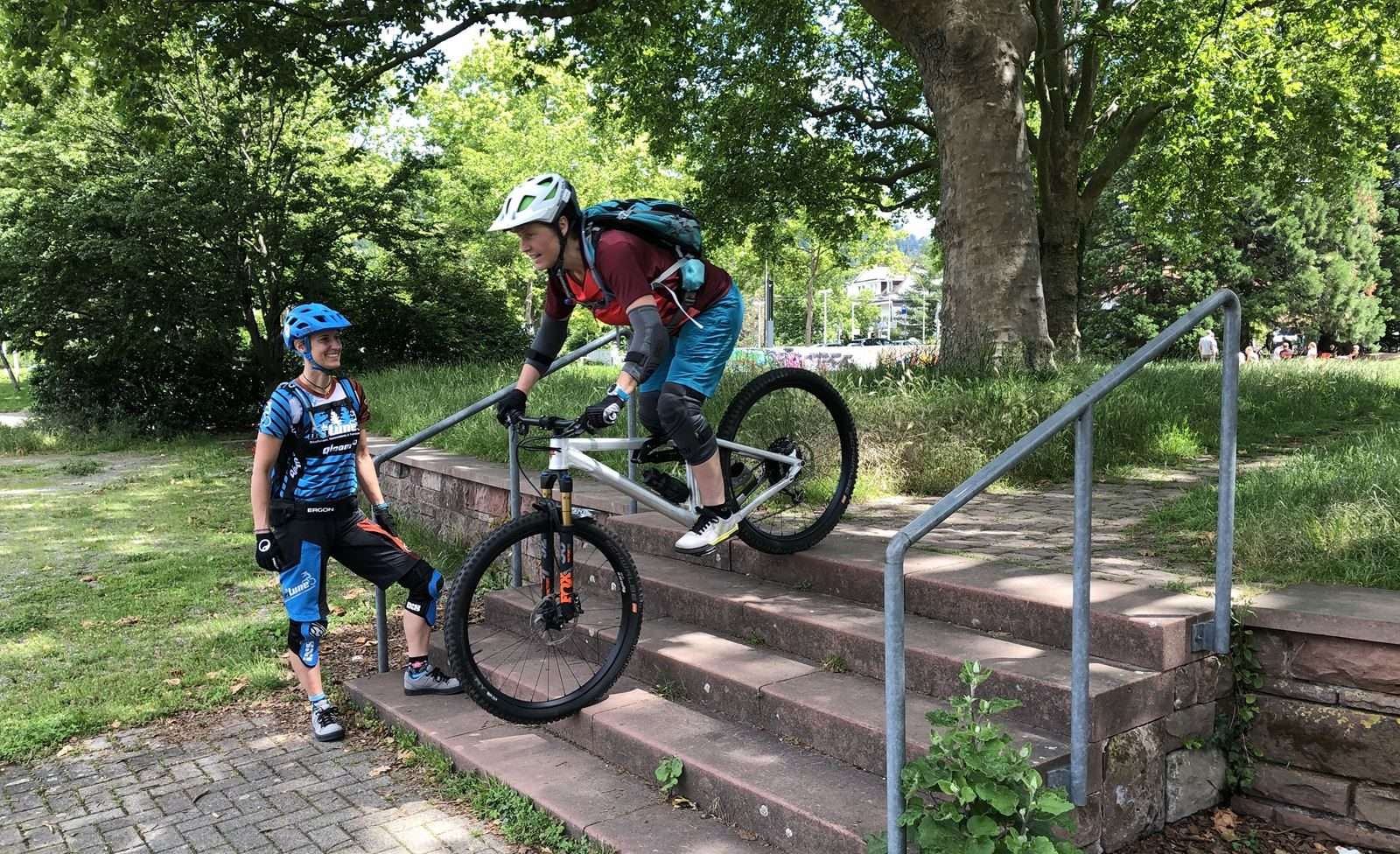 Beim beitune MTB Personal Training fahren wir Treppen bergauf und bergab.