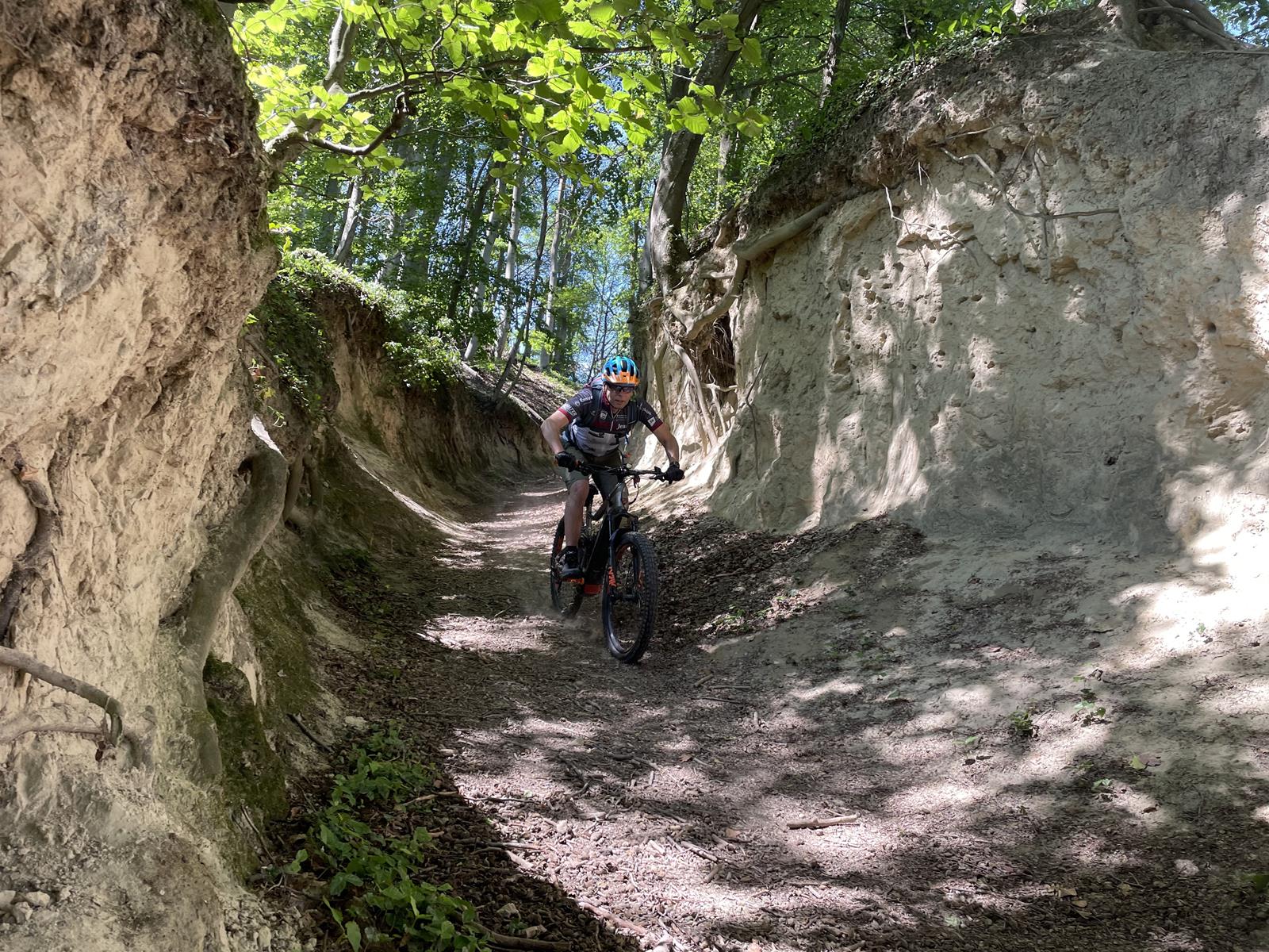 Mounainbiker beim beitune Touren-Wochenende mit dem MTB/E-MTB