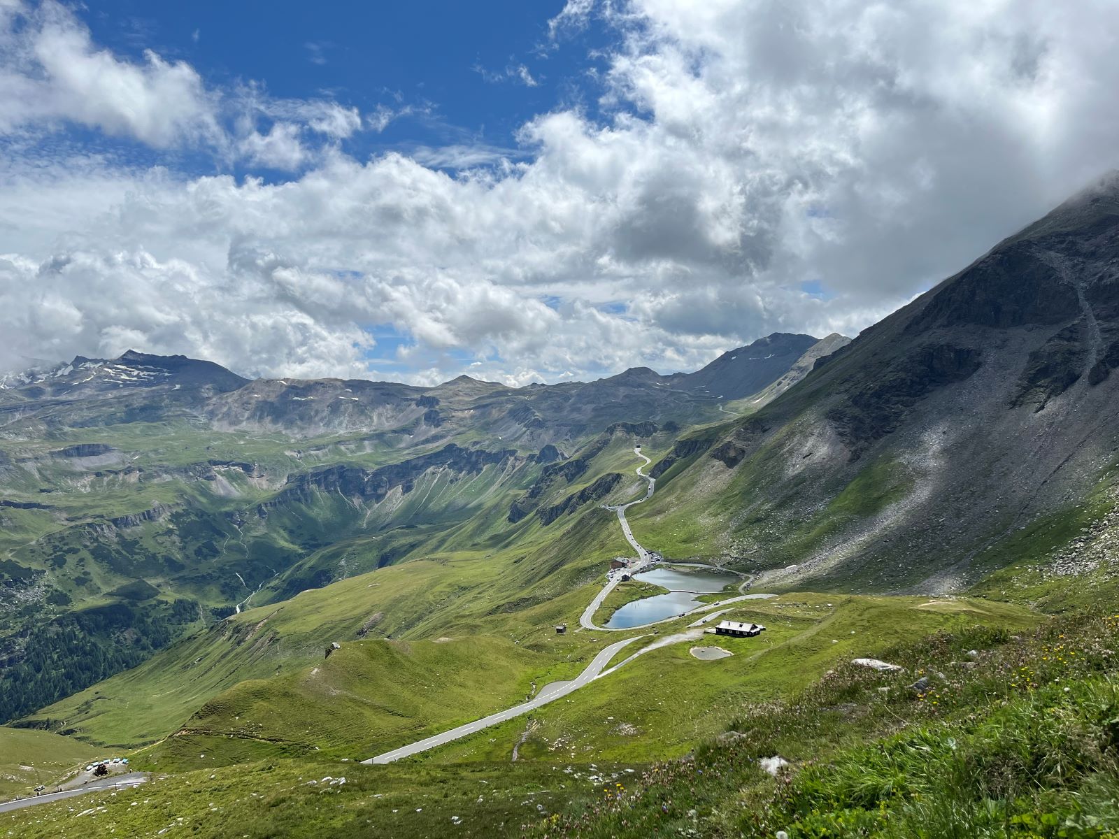 Blick auf die Großglockner-Region beitune E-MTB Transalp Königssee-Triest