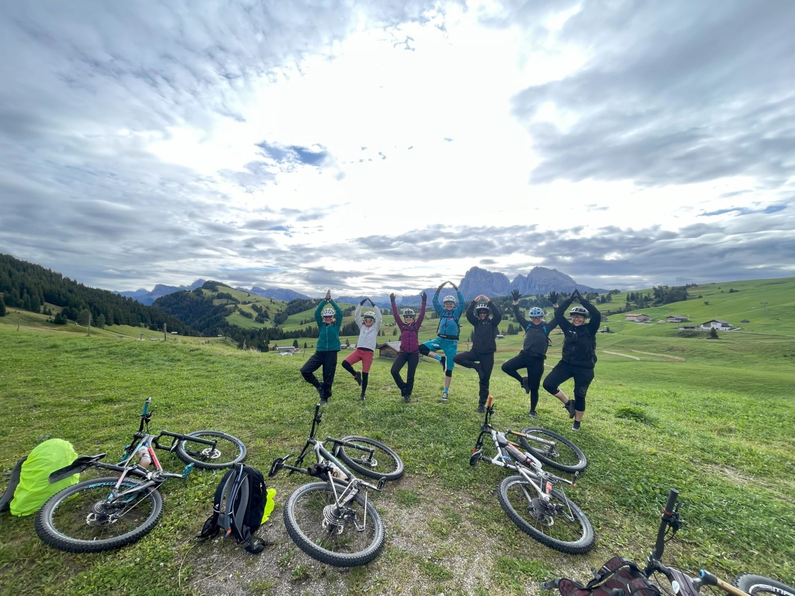 beitune Frauen Transalp auf der Seiseralm