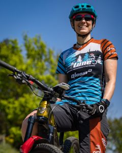 beitune BikeReisen Inhaberin Andrea Köngeter im Kaiserstuhl